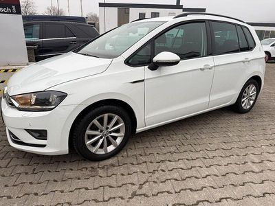Gebraucht VW Golf VII LOUNGE 110 PS (80 kW) 2016 Weiß Limousine