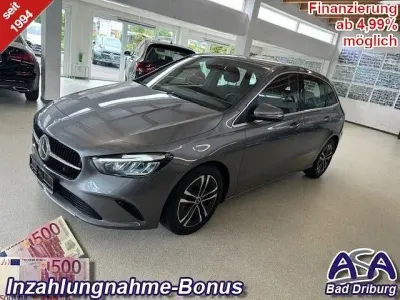 Gebraucht Mercedes B200 Progressive 163 PS (119 kW) 2025 Mountaingrau Kleinwagen