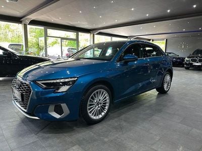 Używany Audi A3 Sport 204 KM (150 kW) 2023 Niebieski Sedan/Limuzyna