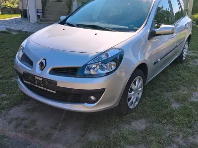 Occasion Renault Clio GrandTour 75 ch (55 kW) 2008 Argent Break