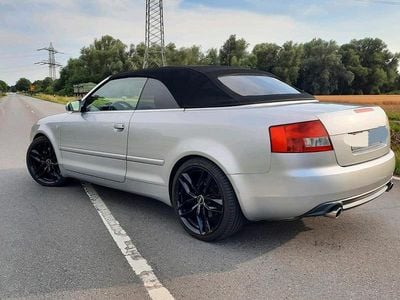 Silber Gebraucht 2005 Audi S4 Cabriolet Cabrio | 17.800 €