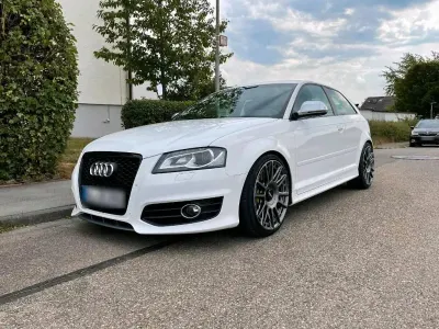 Gebraucht Audi Coupé Performance 320 PS (235 kW) 2009 Weiß Coupé