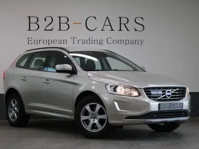 Używany Volvo XC60 Kinetic 150 KM (110 kW) 2017 Beżowy SUV