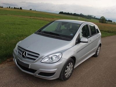 Mercedes B180