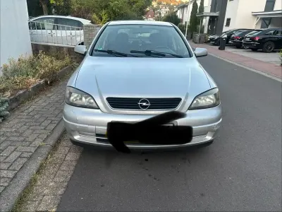 Gebraucht Opel Astra 84 PS (61 kW) 2003 Silber Limousine