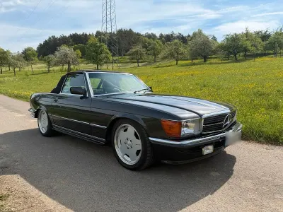 Gebraucht Mercedes SL500 241 PS (177 kW) 1986 Schwarz Cabrio