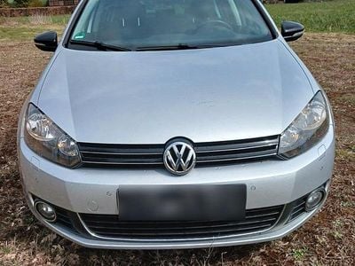 Usata VW Golf VI Style 105 CV (77 kW) 2011 Argento Utilitaria