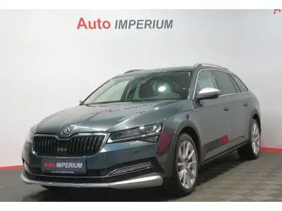Gebraucht Skoda Superb Scout 4x4 200 PS (147 kW) 2021 Grau Kombi