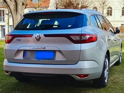 Gebraucht Renault Mégane GrandTour 110 PS (80 kW) 2018 Grau Kombi
