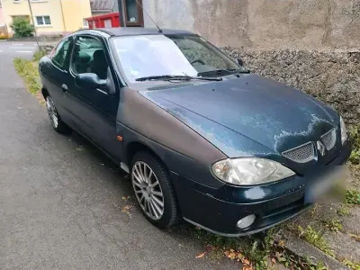 Gebraucht Renault Mégane Coupé 109 PS (80 kW) 2000 Grün Coupé