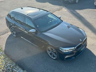 BMW M550