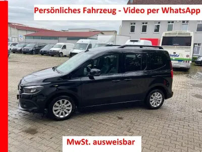 Gebraucht Mercedes EQT200 89 kW (122 PS) 2024 Schwarz Van / Kleinbus