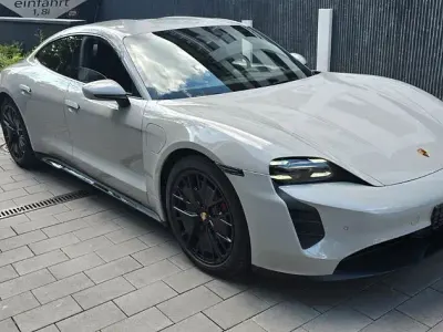 Gebraucht Porsche Taycan 439 kW (598 PS) 2023 Grau Limousine