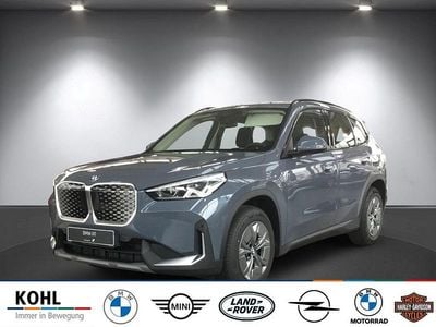 Neu BMW iX1 Shadowline 150 kW (204 PS) 2025 Rot SUV