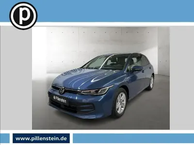 Gebraucht VW Golf VIII Business 150 PS (110 kW) 2025 Blau Limousine