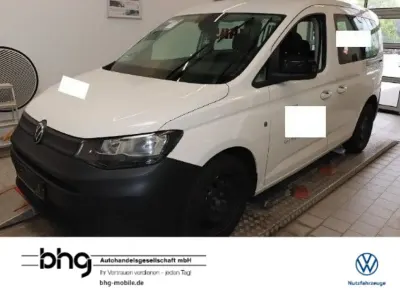 Gebraucht VW Caddy Basis 122 PS (89 kW) 2022 Weiß Van / Kleinbus