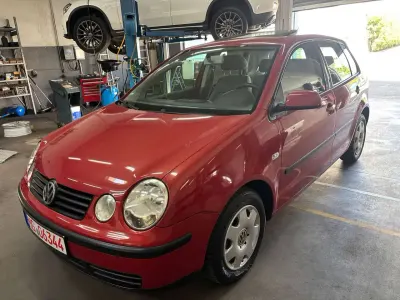 Gebraucht VW Polo Highline 64 PS (47 kW) 2002 Rot metalic Kleinwagen