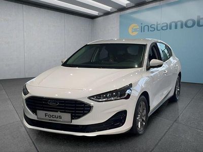 Gebraucht Ford Focus Titanium 125 PS (91 kW) 2024 Weiß Limousine
