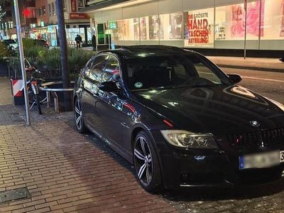 Schwarz Gebraucht 2006 BMW 320 Limousine | 6.500 €