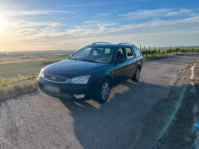 Gebraucht Ford Mondeo Ghia 150 PS (110 kW) 2006 Blau Kombi