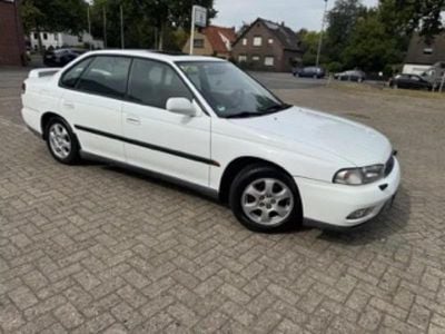 Weiß Gebraucht 1997 Subaru Legacy Limousine | 4.650 €