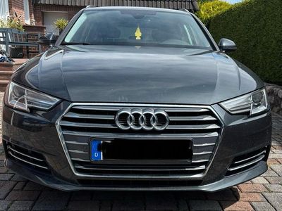Grau Gebraucht 2018 Audi A4 Design Kombi | 13.499 € (Guter Preis)