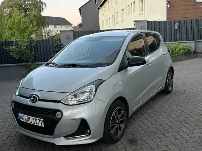 Gebraucht Hyundai i10 YES! 87 PS (63 kW) 2019 Silber Kleinwagen