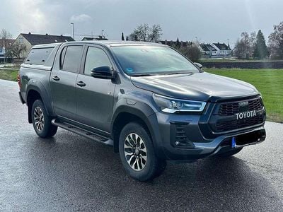 Gebraucht Toyota HiLux Sport 204 PS (150 kW) 2023 Grey metallic Pickup