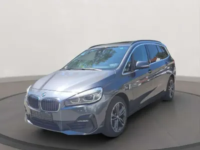 Gebraucht BMW 218 140 PS (102 kW) 2021 Mineralgrau Van / Kleinbus