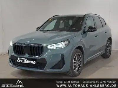 Gebraucht BMW X1 M Sport 163 PS (119 kW) 2024 Cape york gruen (metallic) SUV