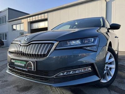 Grau Gebraucht 2020 Skoda Superb Style Kombi | 22.860 € (Guter Preis)