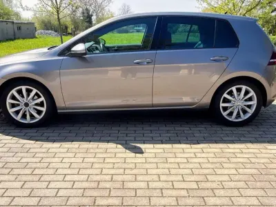 Second-hand VW Golf VII Comfortline 150 CP (110 kW) 2014 Gri Berlinǎ