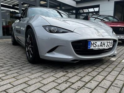 Neu Mazda MX5 Homura-Line 132 PS (97 kW) 2025 Aero grey (grau) Cabrio