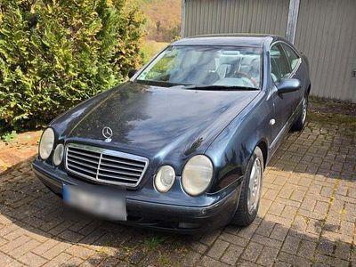 Second-hand Mercedes CLK200 136 CP (100 kW) 1998 Albastru Coupe