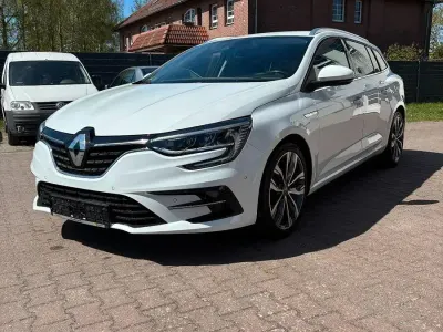 Gebraucht Renault Mégane GrandTour Bose Edition 116 PS (85 kW) 2020 Weiß Kombi