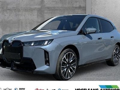 Gebraucht BMW iX M Sport 400 kW (544 PS) 2025 Bmw individual storm bay metal SUV