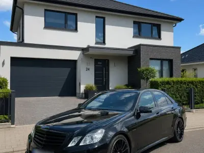 Gebraucht Mercedes E350 231 PS (169 kW) 2011 Schwarz Limousine
