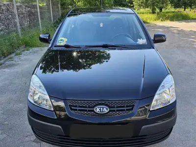 Używany Kia Rio EX 97 KM (71 kW) 2009 Czarny Hatchback