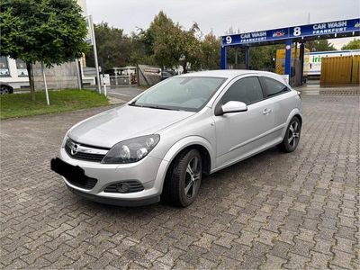 Opel Astra GTC
