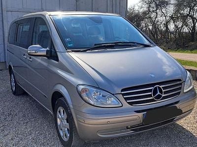 Usata Mercedes Viano 150 CV (110 kW) 2008 Argento Monovolume