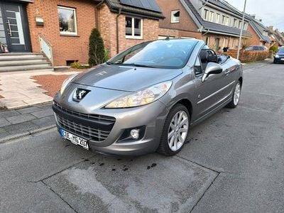Grau Gebraucht 2010 Peugeot 207 CC Roland Garros Cabrio | 7.200 € (Fairer Preis)