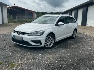 Gebraucht VW Golf VII R-line 150 PS (110 kW) 2019 Weiß Kombi