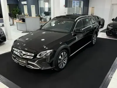 Second-hand Mercedes E220 All-Terrain 194 CP (142 kW) 2018 Negru Break