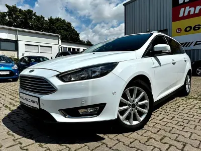 Gebraucht Ford Focus Titanium 125 PS (91 kW) 2017 Weiß Limousine
