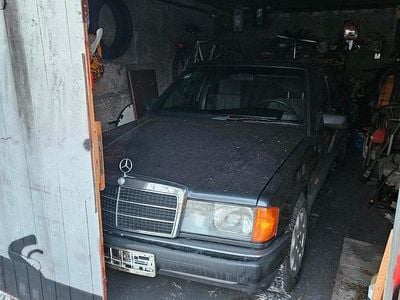 Schwarz Gebraucht 1991 Mercedes 190 Limousine | 6.000 €