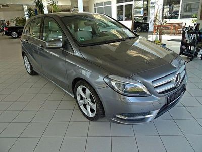 Gebraucht Mercedes B200 156 PS (114 kW) 2014 Grau Kleinwagen
