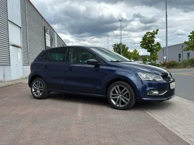 Używany VW Polo Allstar 75 KM (55 kW) 2016 Niebieski Sedan/Limuzyna