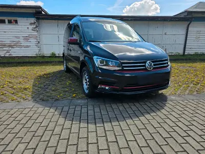 Gebraucht VW Caddy Highline 150 PS (110 kW) 2018 Schwarz Van / Kleinbus