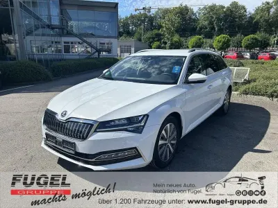 Gebraucht Skoda Superb Style 218 PS (160 kW) 2021 Moonweiss metallic Kombi