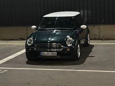 Usado Mini ONE 120 HP (88 kW) 2002 Verde Citadino